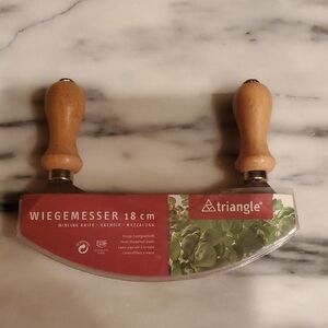 Wiegemesser Triangle Mincing Knife with Wooden Handles
